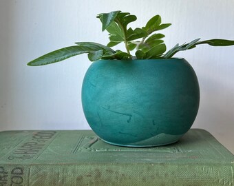 turquoise planter , indoor planter , small plant pot