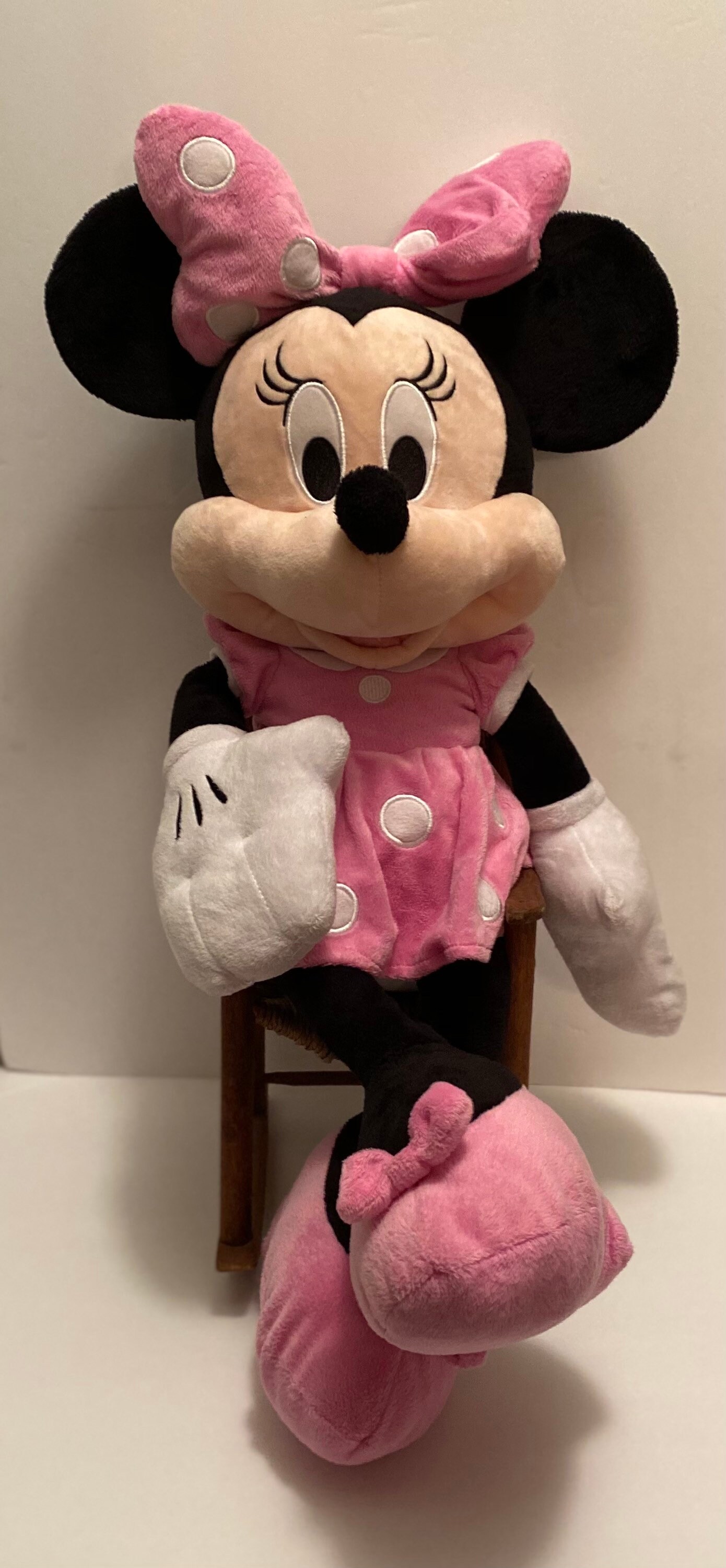 disney parks minnie mouse plush