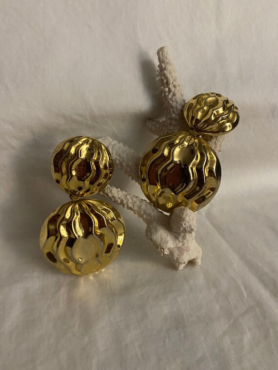 Dangling 1980’s Clip On Earrings