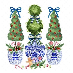 Op de afbeelding: Waterverfillustratie van drie topiary-bomen met rode bessen en blauwe strikken, geplaatst in blauw-witte porseleinen potten. Zuurstokken, peperkoekmannen en feestelijk groen maken de vakantiescène compleet.