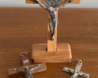 3 small vintage crucifix