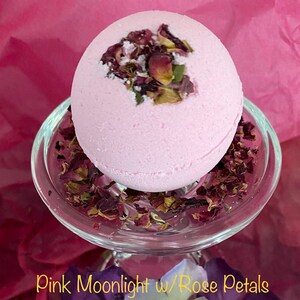 Handmade Rose Bath Bomb: Natural Aromatherapy Bath Fizzy