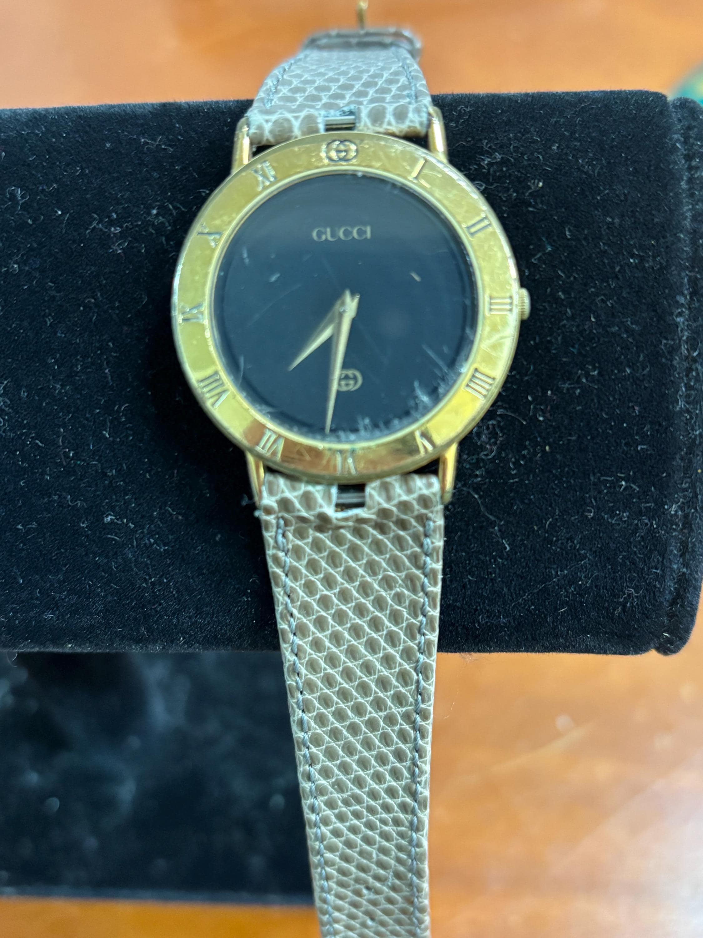 Gucci vintage 3000 watch with strips Gucci 3000 M Watch - Etsy main image 3