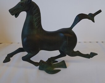 WY-YAN HZR Metal Sculpture Bronze Flying Horse Modern Sculpture Bronze Delicate Sculpture Animal Figurine Exquisite Decoration for Room WY-YAN HZR Metal Sculpture Bronze Flying Horse Modern Sculpture Bronze Delicate Sculpture Animal Figurine Exquisite Decoration for Room