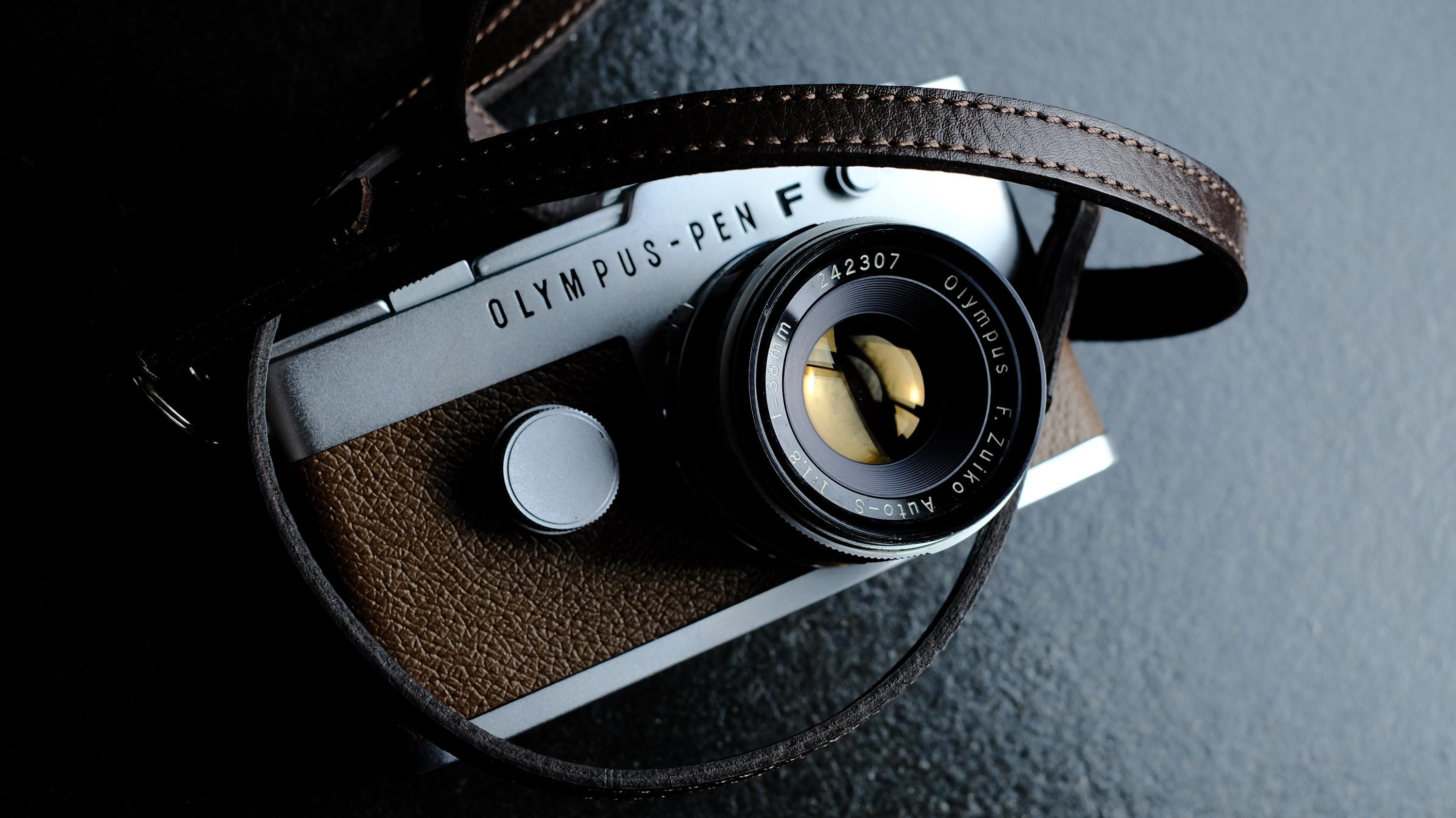 □完動品 OLYMPUS PEN-FT フィルムカメラ動作確認済み