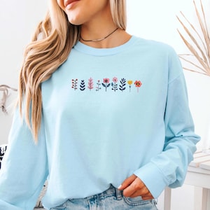 Wildflower Sweatshirt Embroidered Comfort Colors, Spring Summer Floral ...