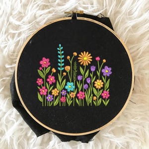 Floral Embroidery Design, Wildflowers Machine Embroidery File, Summer Flower Embroidery, Machine Embroidery Design, 8 sizes Instant Download