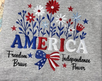 America Floral Embroidery Design, Patriotic Wildflower 4th of July Embroidery File, Independence Day Embroidery File Patriotic Flower Design