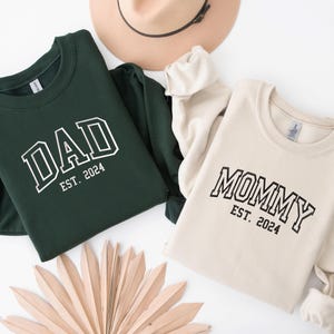 Custom Embroidered Sweatshirt, Name On Sleeve With Heart, Grandpa Shirt With Date, Daddy Est Year Shirt, Gift For New Dad, Father&#39;s Day Gift