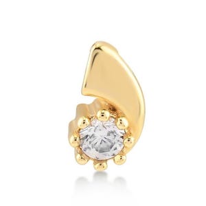 14k Gold Curved Leaf Stud Earring – Minimalist Solid Gold Piercing for Tragus, Helix or Lobe
