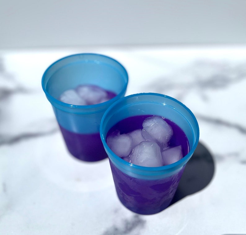 Personalized name party cups, custom reusable color changing frosted cups for bachelorette weekends, bridal showers, birthdays, vacations, and wedding favors.