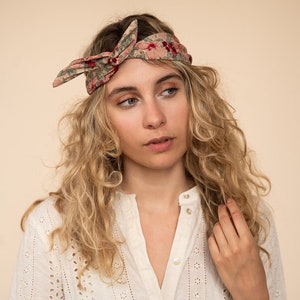 Satin hairband with wire inside to tie yourself Anti-slip Blossom Bild 1