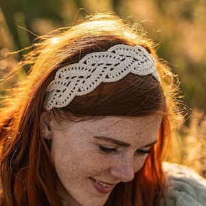 Wide crocheted boho hair band made of fine macrame yarn