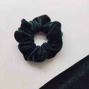 Velvet hairband with wire inside to tie yourself Timeless Bild 8