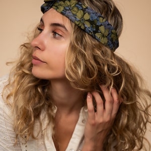 Satin hairband with wire inside to tie yourself Anti-slip Blossom Bild 5