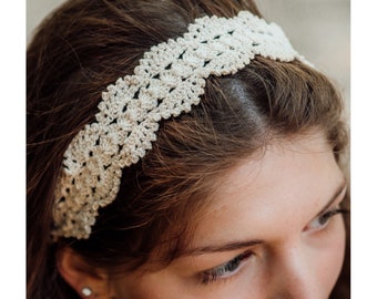 Crochet boho headband made of fine macrame yarn