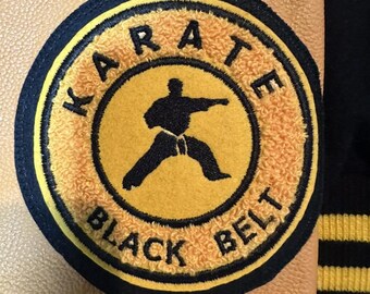 Anpassningsbart karate svartbältemärke – tillgängliga skolfärger