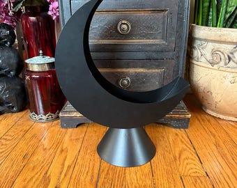 Metal Crescent Moon Candle Holder: Witchy Altar Decor