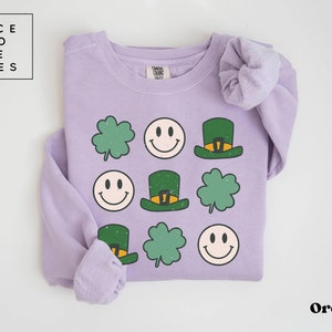 Retro St Patrick&#39;s Day Sweatshirt, Lucky sweatshirt, Cute St Patricks Sweatshirt, St. Patrick&#39;s Day Shirt St Paddys Shirt, Clover Sweatshirt