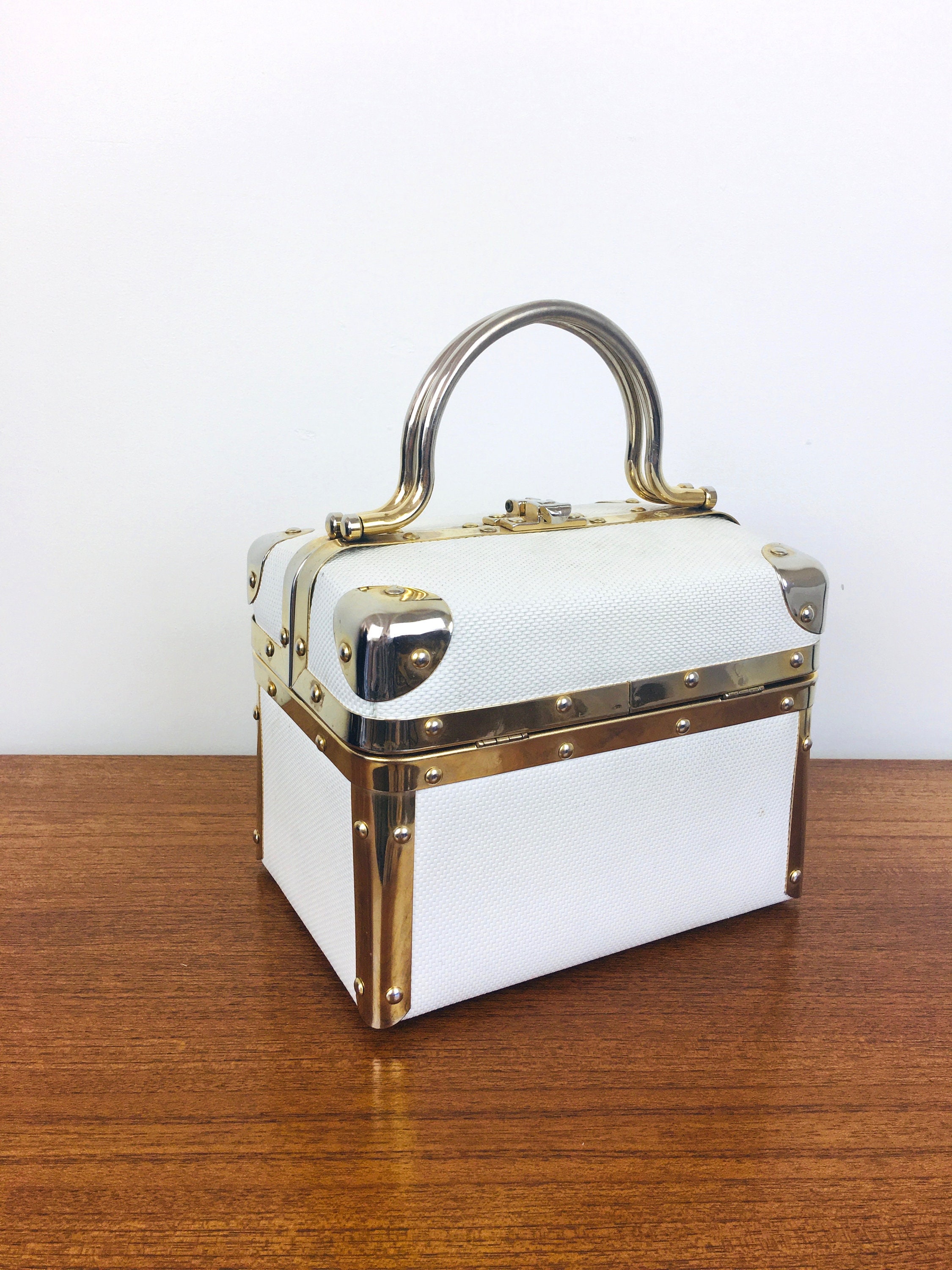 White Plastic Hardshell Box Purse with Gold Hardware – Happy Isles