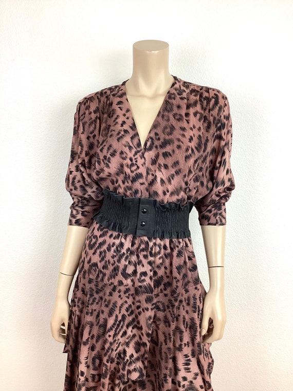 Vintage 1980s LEOPARD Print TIERED HANKY Hem Dress - image 1