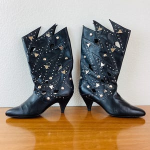Vintage 1980s SILVER STUDDED & Black LEATHER Cut Outs Low Heel Boots / Shoes