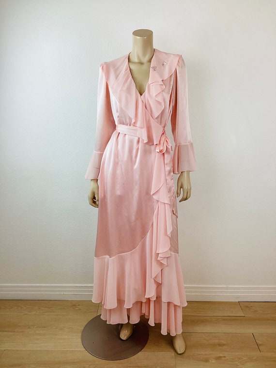 Vintage 1990s PINK LUCIE ANN Ruffled Wrap Robe & … - image 2