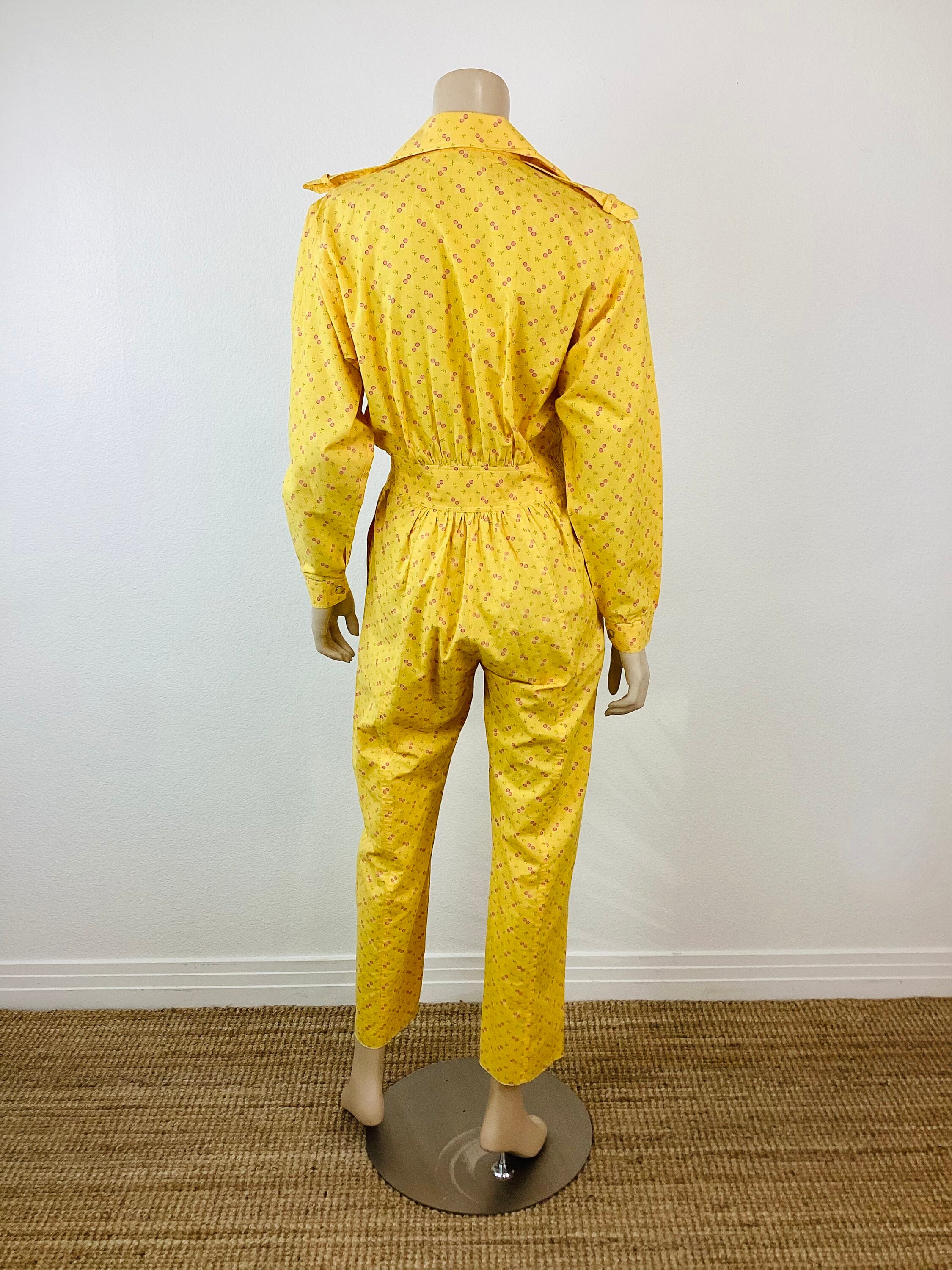 Vintage SoutiencollarCoat 80’s Vintage 1980s YELLOW COTTON Snap Front French One Piece