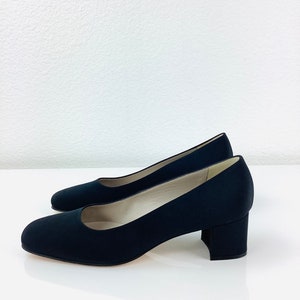Vintage 1990s MINIMALIST ANNE KLEIN Chunky Heel Square Toe Black Low Heel Shoes / New in Box 7.5
