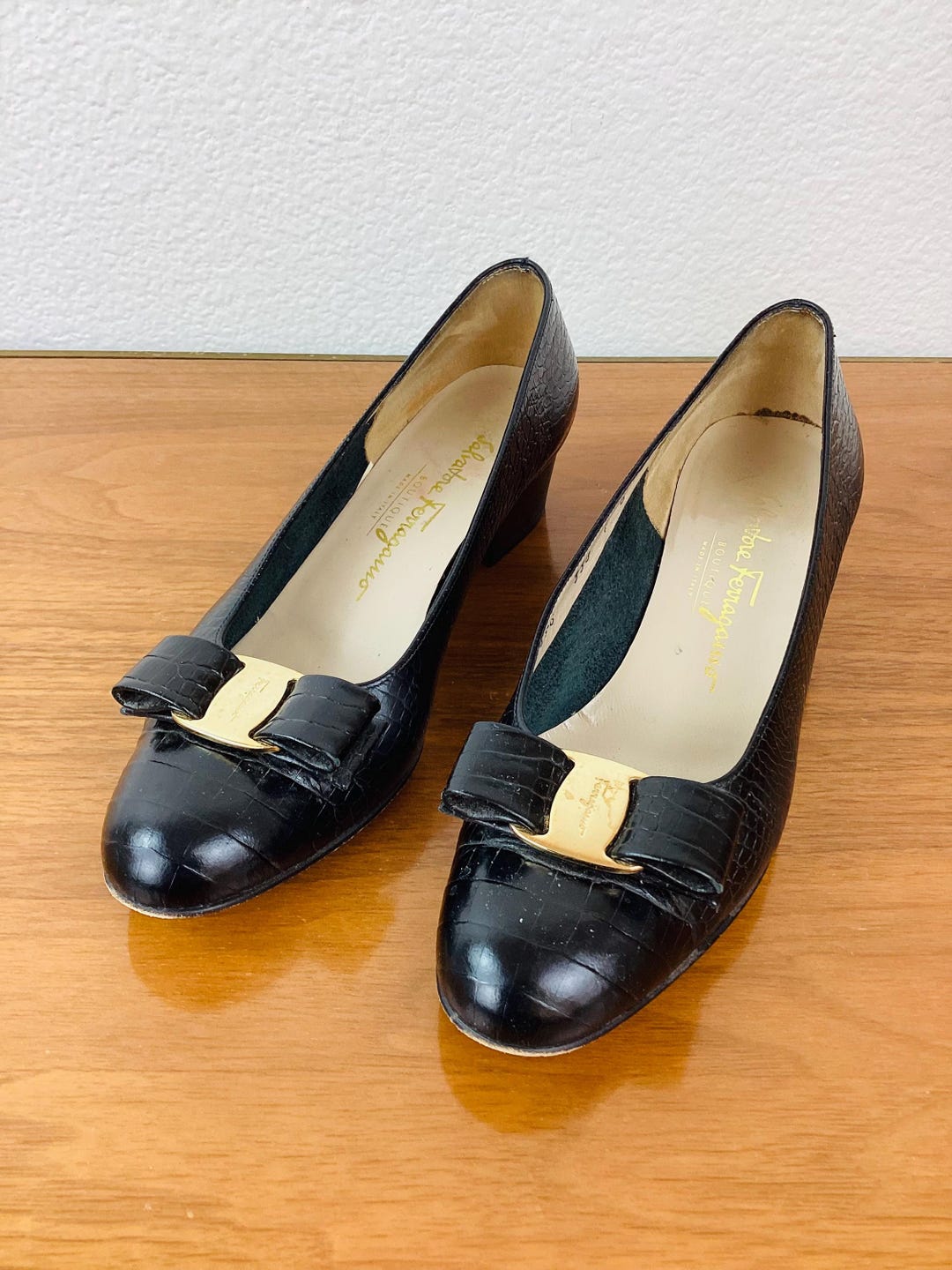 Salvatore Ferragamo ブラック フラットシューズ il_1080xN.6438259182_i8i9.jpg