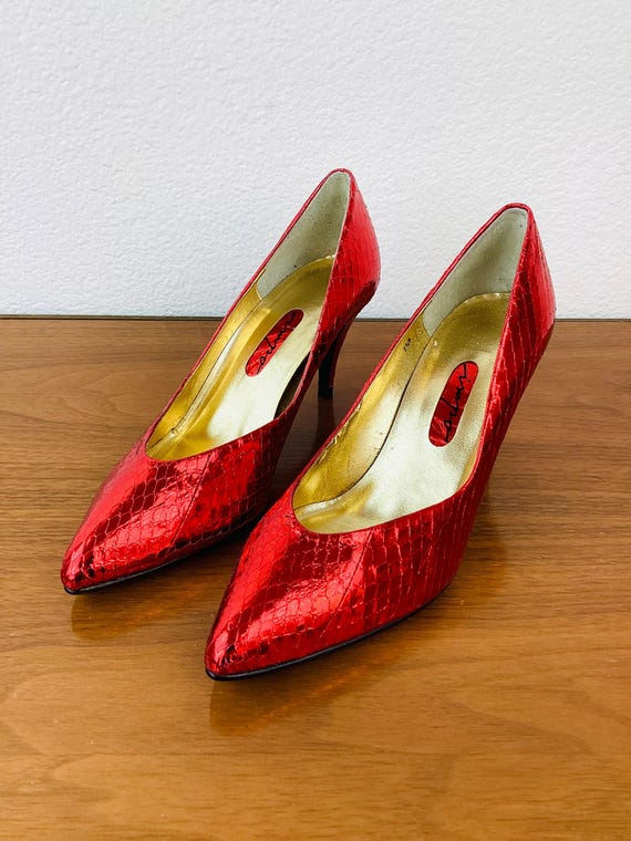 open lace back dress AZALEA WANG TAITEN RED SNAKE WEDGE SANDAL – AKIRA