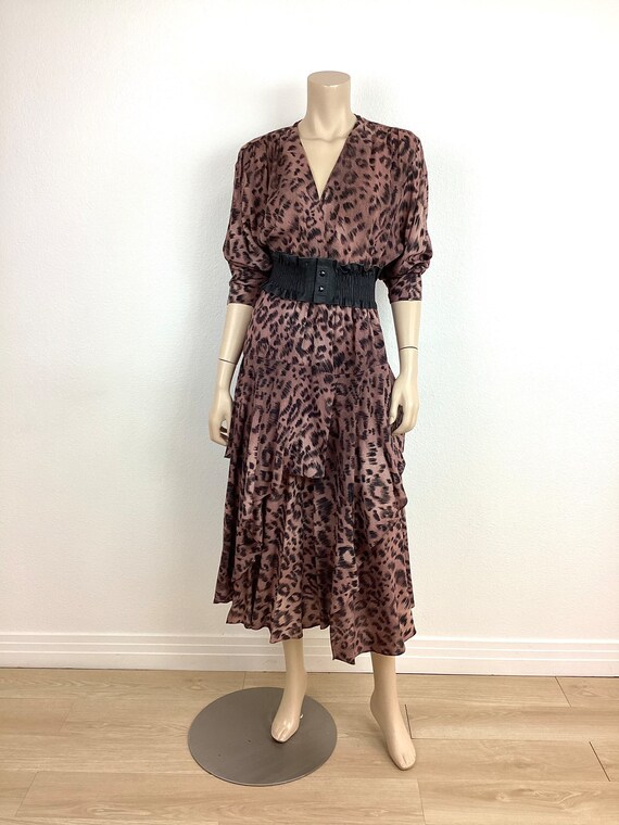 Vintage 1980s LEOPARD Print TIERED HANKY Hem Dress - image 2