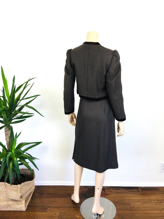 Vintage 1980s LOUIS FERAUD Brown VELVET Trim Skir… - image 5