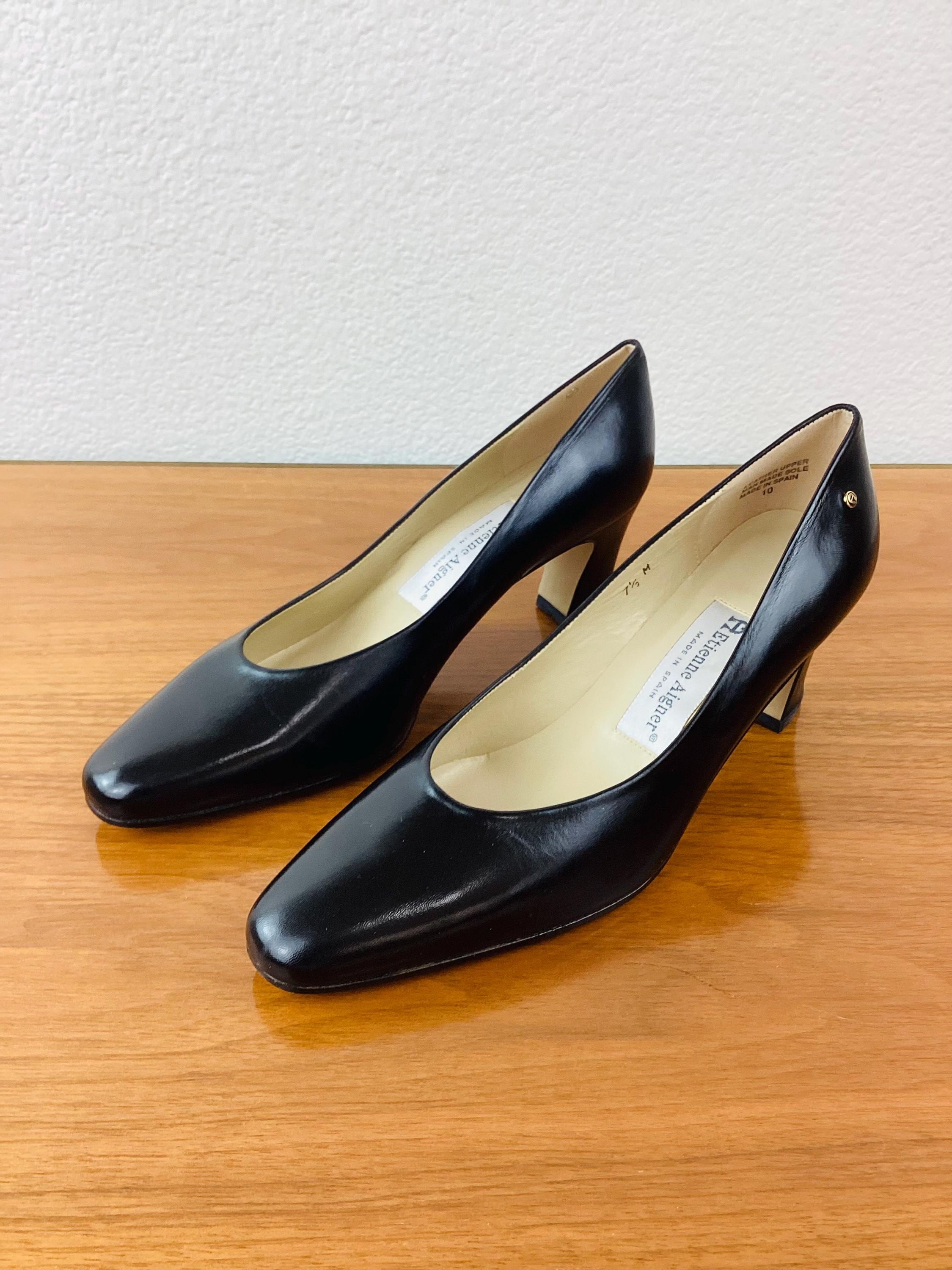 Vintage 1970s Etienne Aigner Leather Heels  with Chain Detail Etienne Aigner Heels - Etsy main image 3