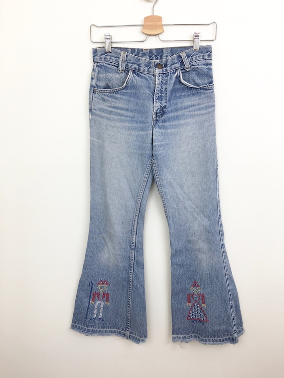Vintage 1970s DISTRESSED Faded EMBROIDERED Patched
