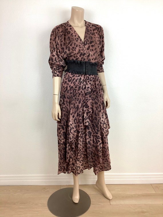 Vintage 1980s LEOPARD Print TIERED HANKY Hem Dress - image 6