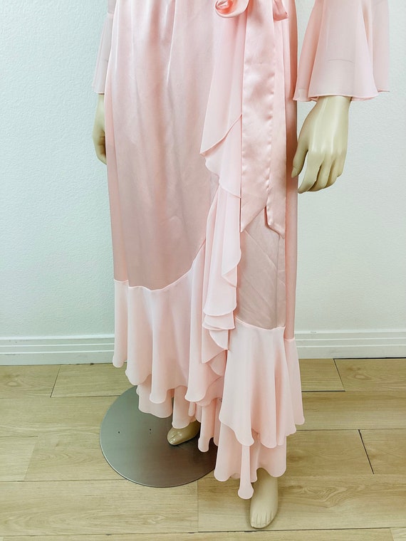 Vintage 1990s PINK LUCIE ANN Ruffled Wrap Robe & … - image 6