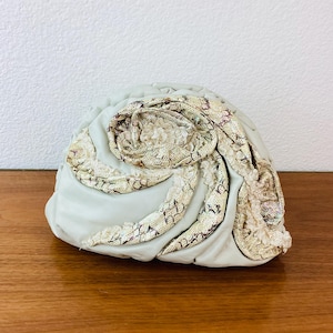 Vintage 1980s PUFFY EMBELLISHED Leather Clamshell Clutch or Shoulder Bag / Purse