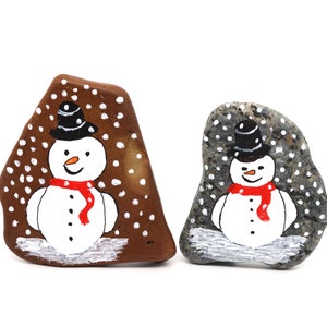 Painted Pebble || Snowman