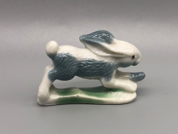 Vintage Wade Whimsie Running Hare English Animals | Vintage Wade Rabbit Figurine | Collectable Wade Rabbit Figure | Wade Bunny | 831