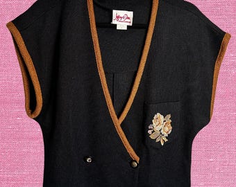 Vintage Knit Vest, Embroidered Floral Top, Size 10, Jeffrey Dara