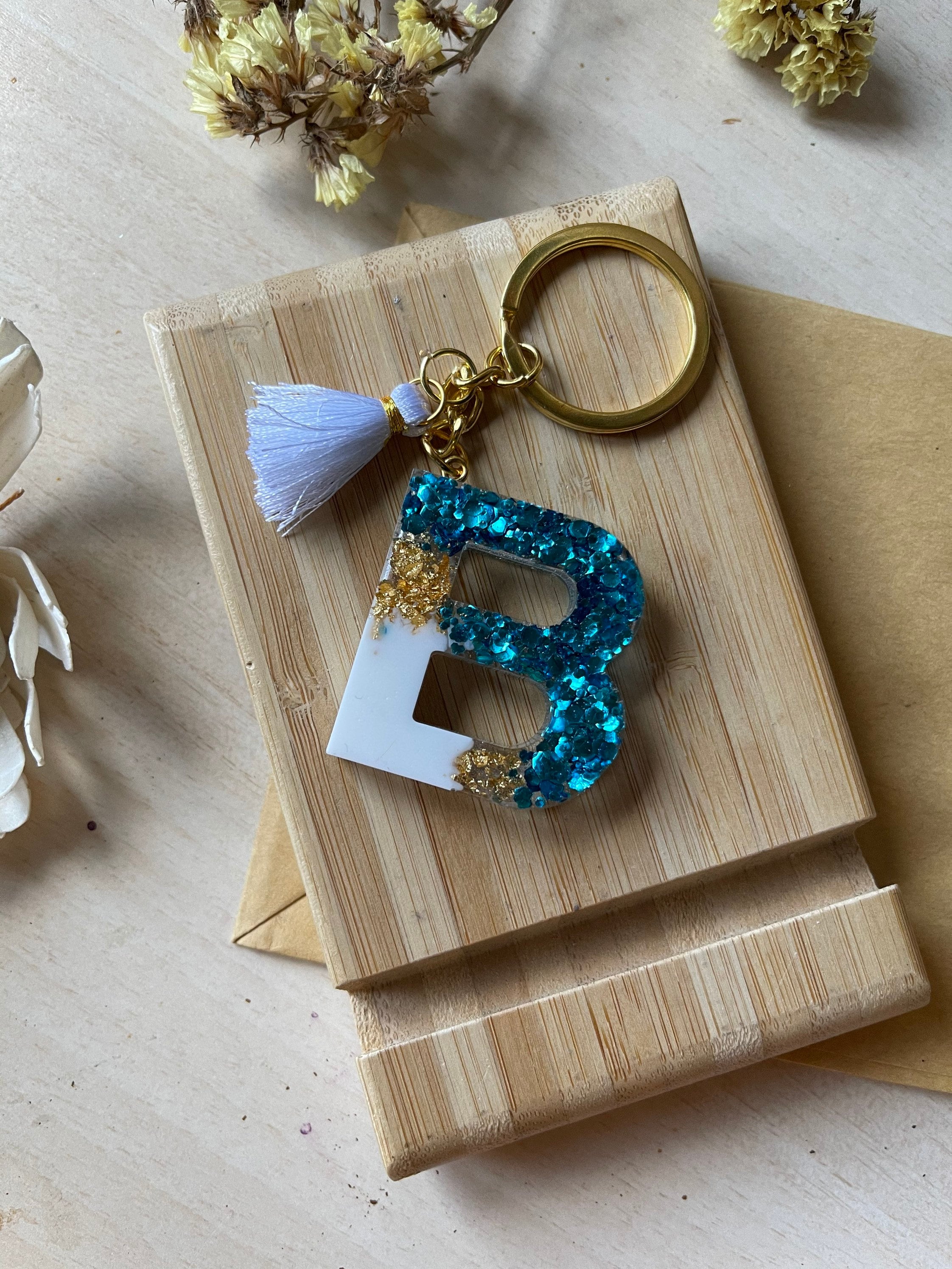 Crafty Angel Art G - Letter - Initial Resin Keychain Cloudy Clear Letter G and with A Ivory Tassel Dragon Fly Charm