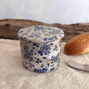 Blue floral butter dish ,French butter crock,White foral butter dish,Pottery gift for Christmas ,French butter keeper,Butter crock with lid