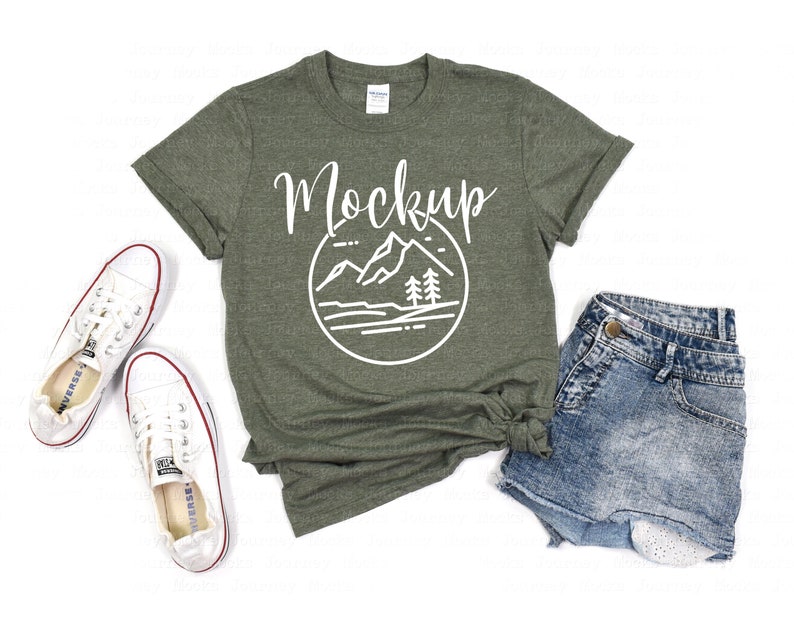 Gildan 64000 Mockup | Militärgrön ljung | Gildan Softstyle T-shirt Mockup | 64000 Mockup Flat Lay | Livsstil Gildan Mockup Flat Lay bild 1