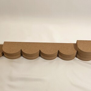 Victorian Furniture Trim Decorative Scallop Edge Moulding Unfinished Wood Cabinet Detail Elegant Design Vintage Style Birch Material Home Decor Enhancement DIY Project Supply Furniture Makeover Essential Traditional Pattern Historical