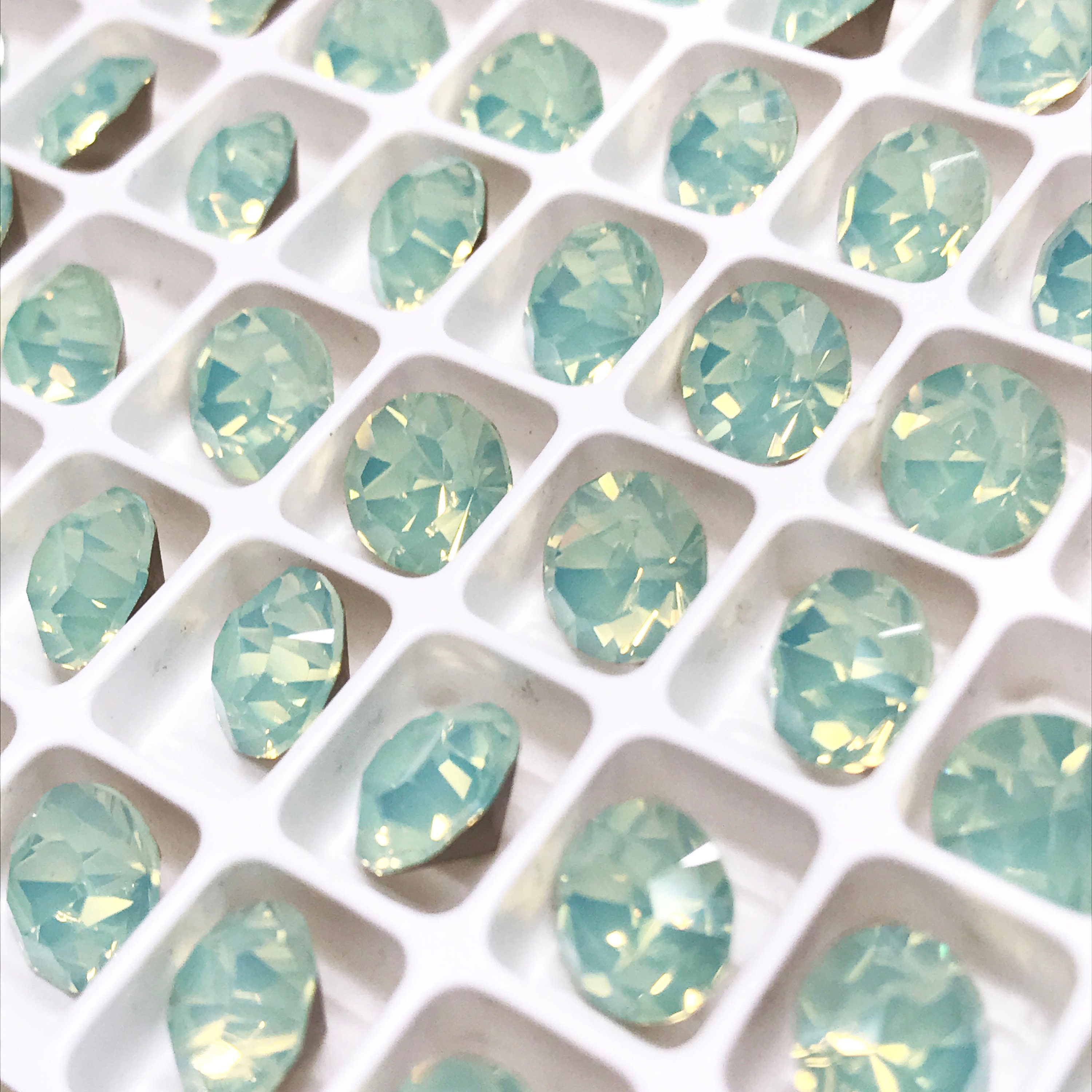 39ss Chrysolite Opal Preciosa Crystal Chaton Stones 12 | Etsy