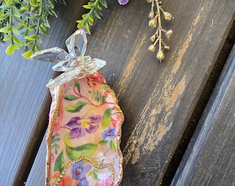 Oyster Shell Jewelry Dishes