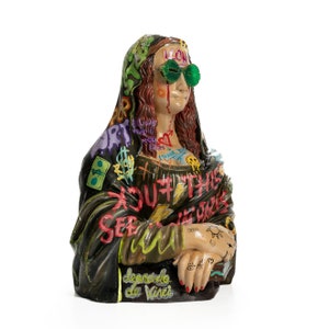 Pop Art Mona Lisa Statue Vandal Version