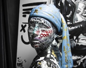 Het meisje met de parel / Street Art-stijl sculptuur
