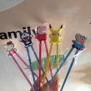 Palillos de dibujos animados de entrenamiento para niños en 2D - Palillos reutilizables - Palillos decorativos - Pokémon - Peppa Pig - Hello Kitty